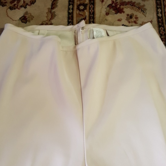 Cute women's suit - Picture 5 of 6